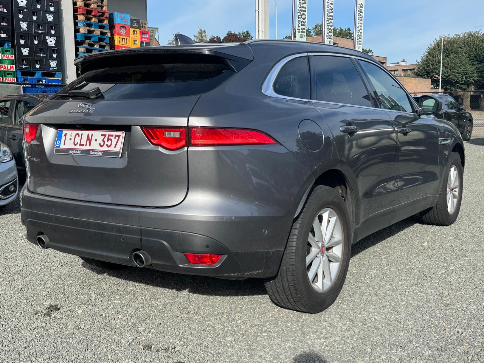JAGUAR F-PACE PORTFOLIO AWD | 300 ch | BVA | HAYON ÉLECTRIQUE | RÉGLAGE ÉLECTRIQUE DES SIÈGES AVEC FONCTION MÉMOIRE | TOIT OUVRANT