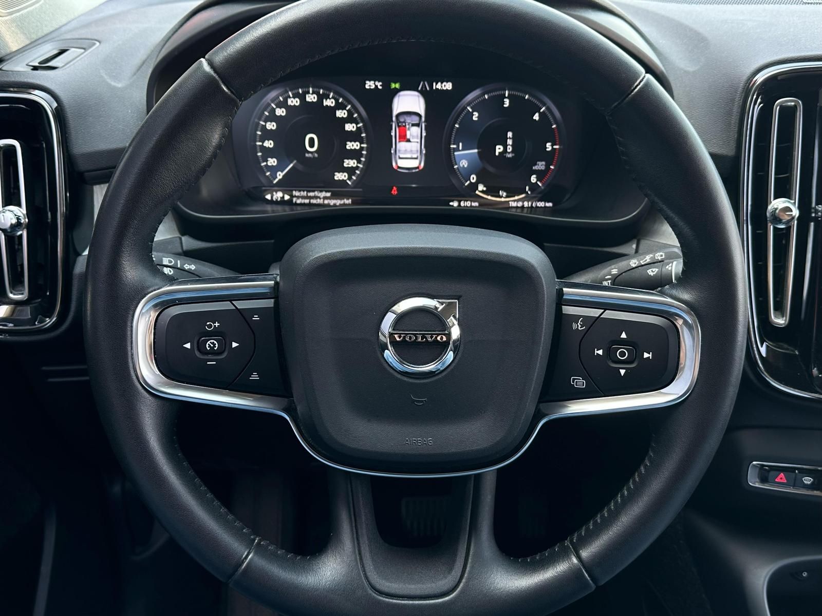 VOLVO XC40 2.0 D4 INSCRIPTION AWD LED#ACC#NAV#LH#VIRTU - Image 11
