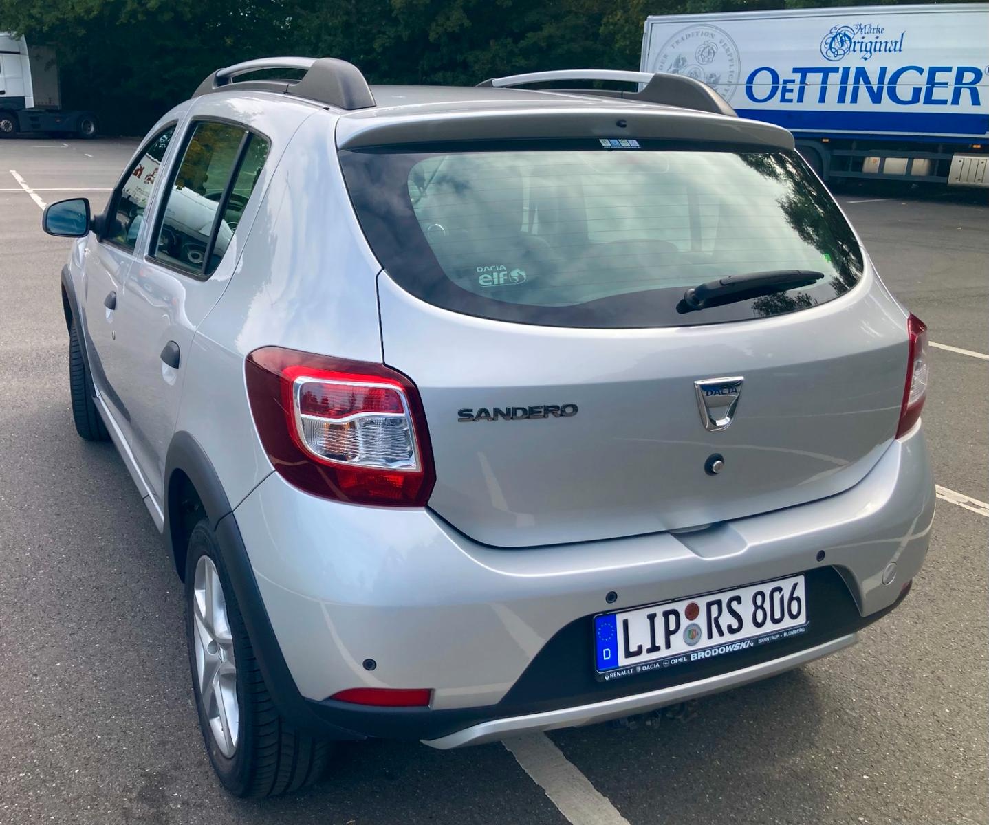Dacia Sandero Stepway TCe 90 PS, TÜV 08/2028, AHK, 2x 