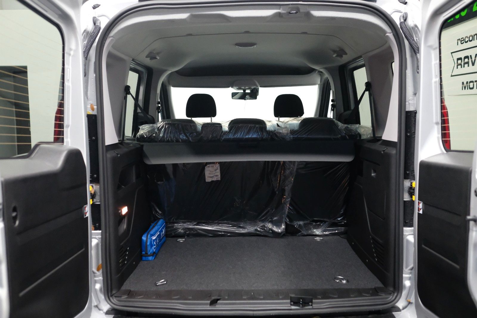 Fahrzeugabbildung Fiat Doblo Serie 2 Kombi L1H1 SX 1,6 Multijet 5-Sitze