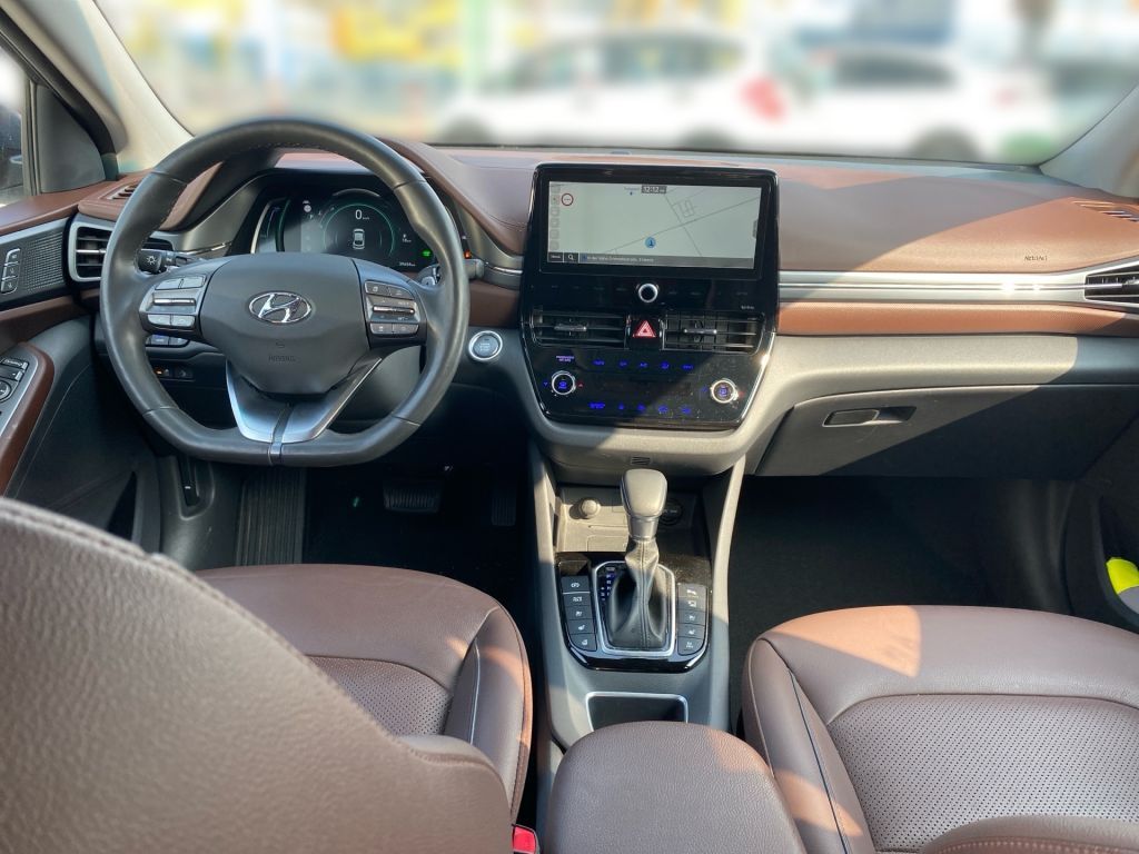 Fahrzeugabbildung Hyundai IONIQ Plug-in-Hybrid 1.6 GDI Prime