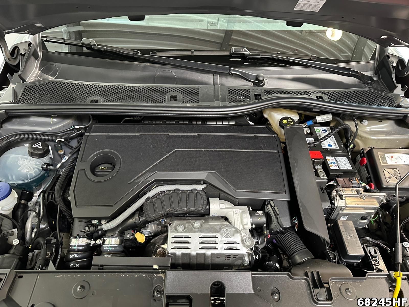 Fahrzeugabbildung Peugeot 208 ALLURE HYBRID 110 e-DSC6