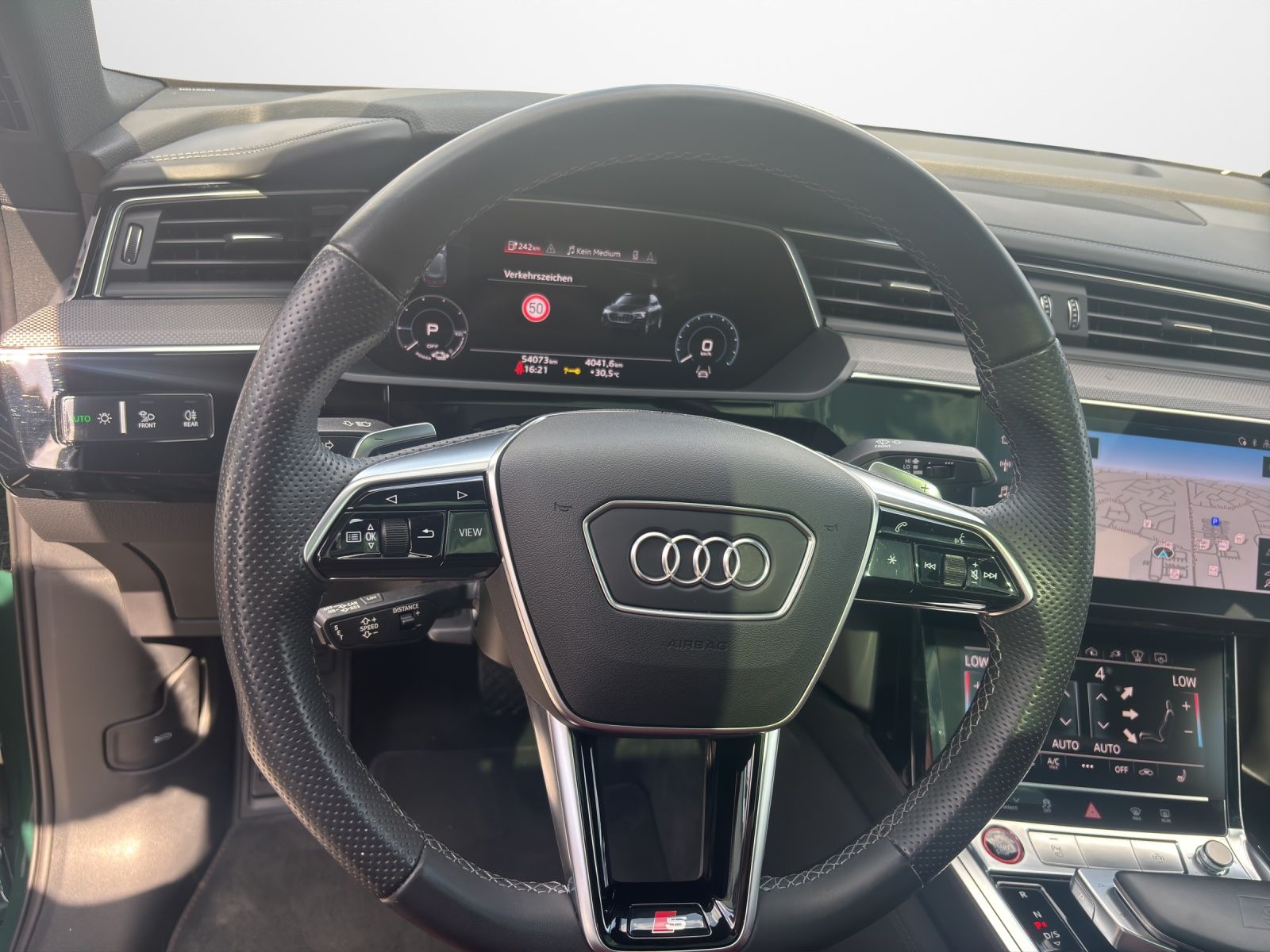 Audi e-tron Sportback S quattro HeadUp Panodach AHK foto 9