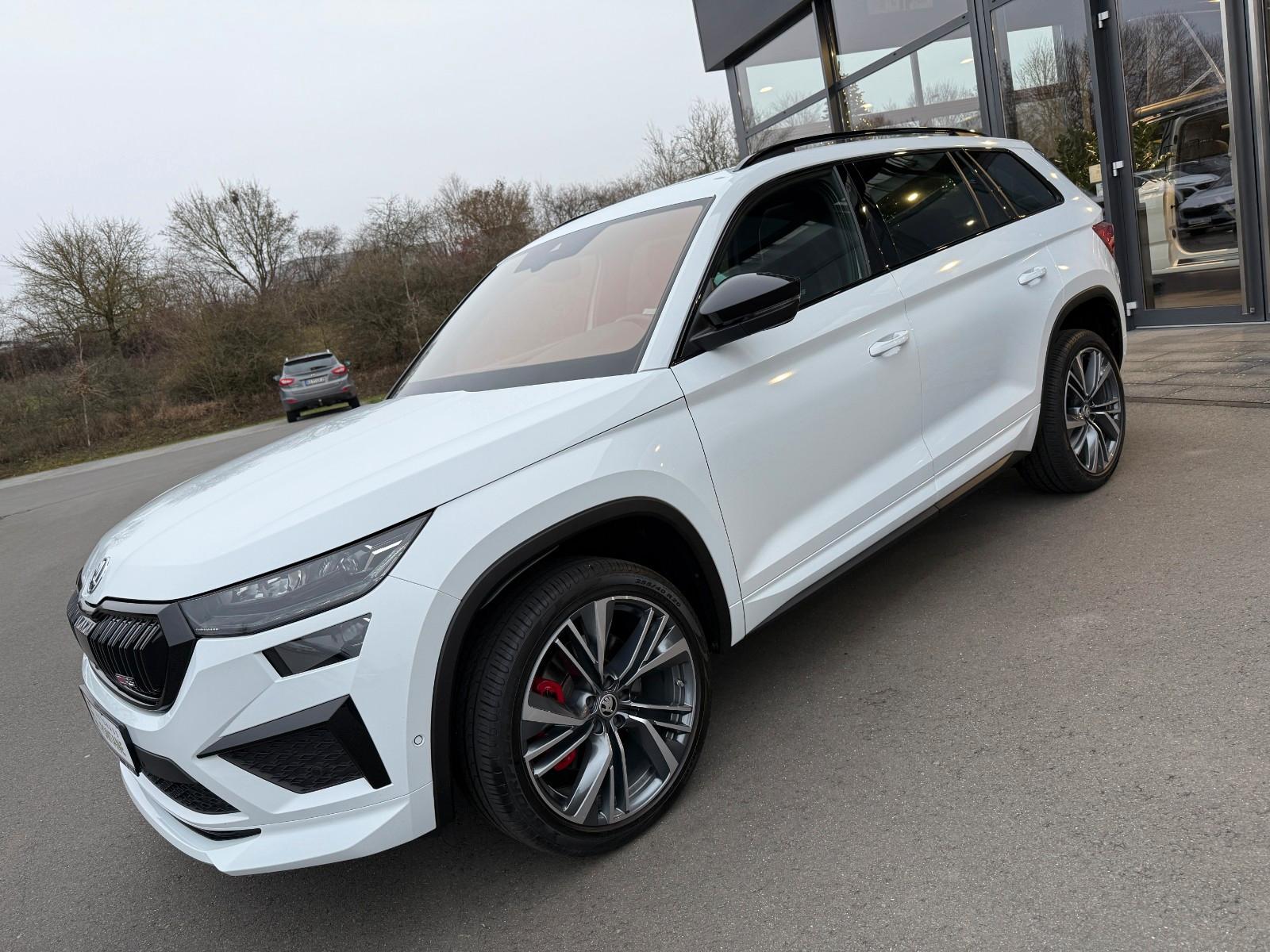 Skoda Kodiaq 2,0TSi RS 4x4 Pano Columbus Alcantara ACC