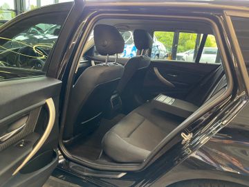 BMW 320 d xDrive *TÜV-NEU*SZHZ*PDC*LIMITER*NOTRUFSYS