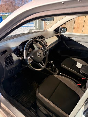 Fabia Ambition 1.0l MPI 5-Gang*EXPORT ONLY*