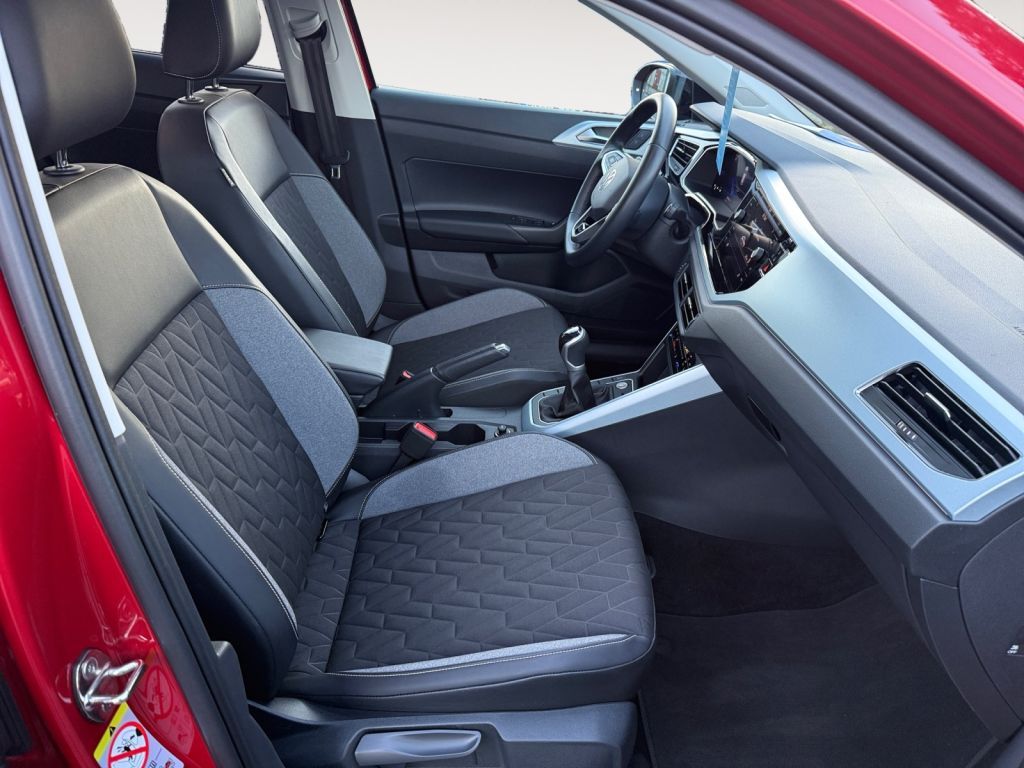 Fahrzeugabbildung Volkswagen Taigo 1.0 TSI  Goal Panoramadach