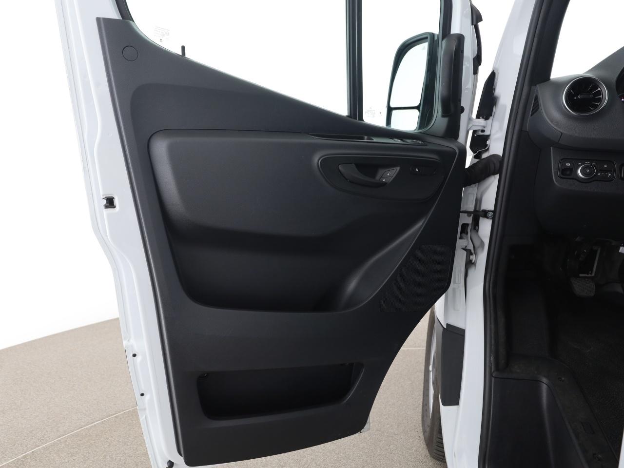 Mercedes-Benz Sprinter 317 CDI Kasten Hoch Standard Pro Navi