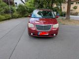 Chrysler Grand Voyager Touring 4.0 V6 Autom LPG - gebrauchte Chrysler Grand Voyager aus dem Jahr 2010