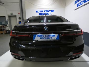 BMW 745 - 2