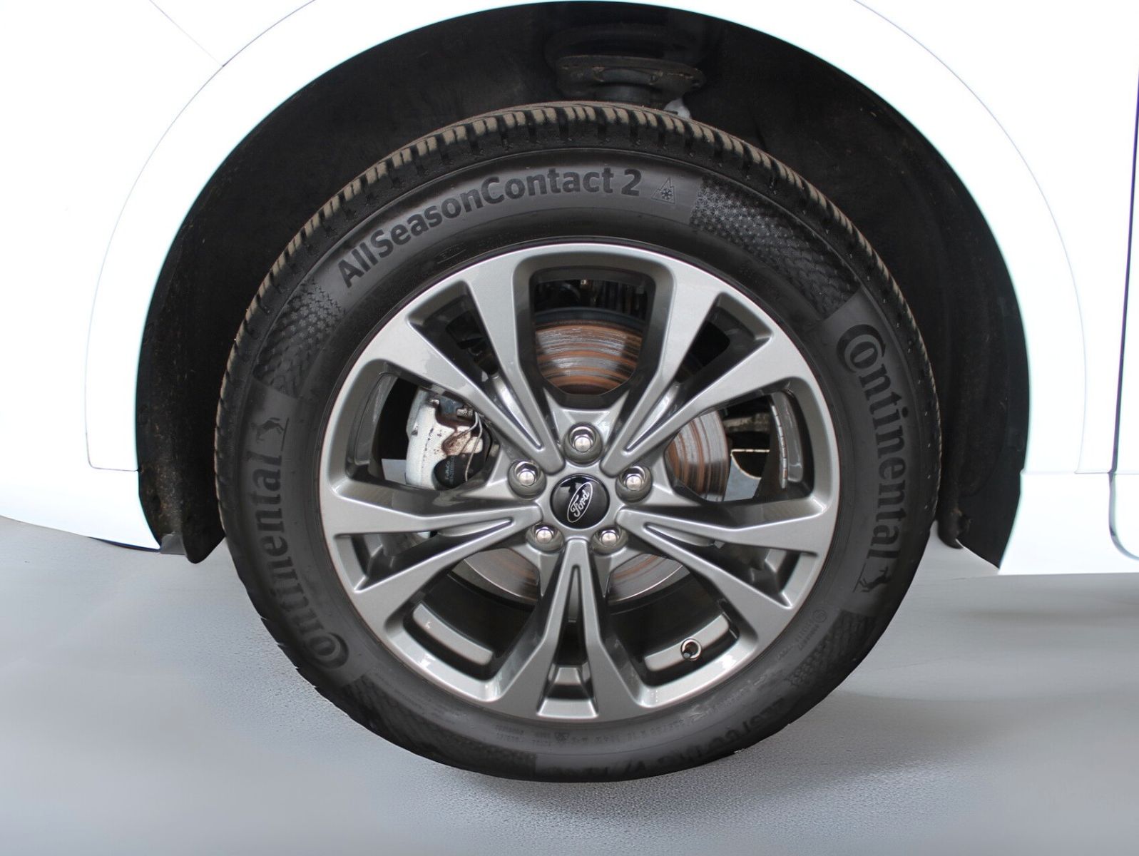 Fahrzeugabbildung Ford Kuga 2.5 PHEV ST-Line Aut. Panodach WinterPaket