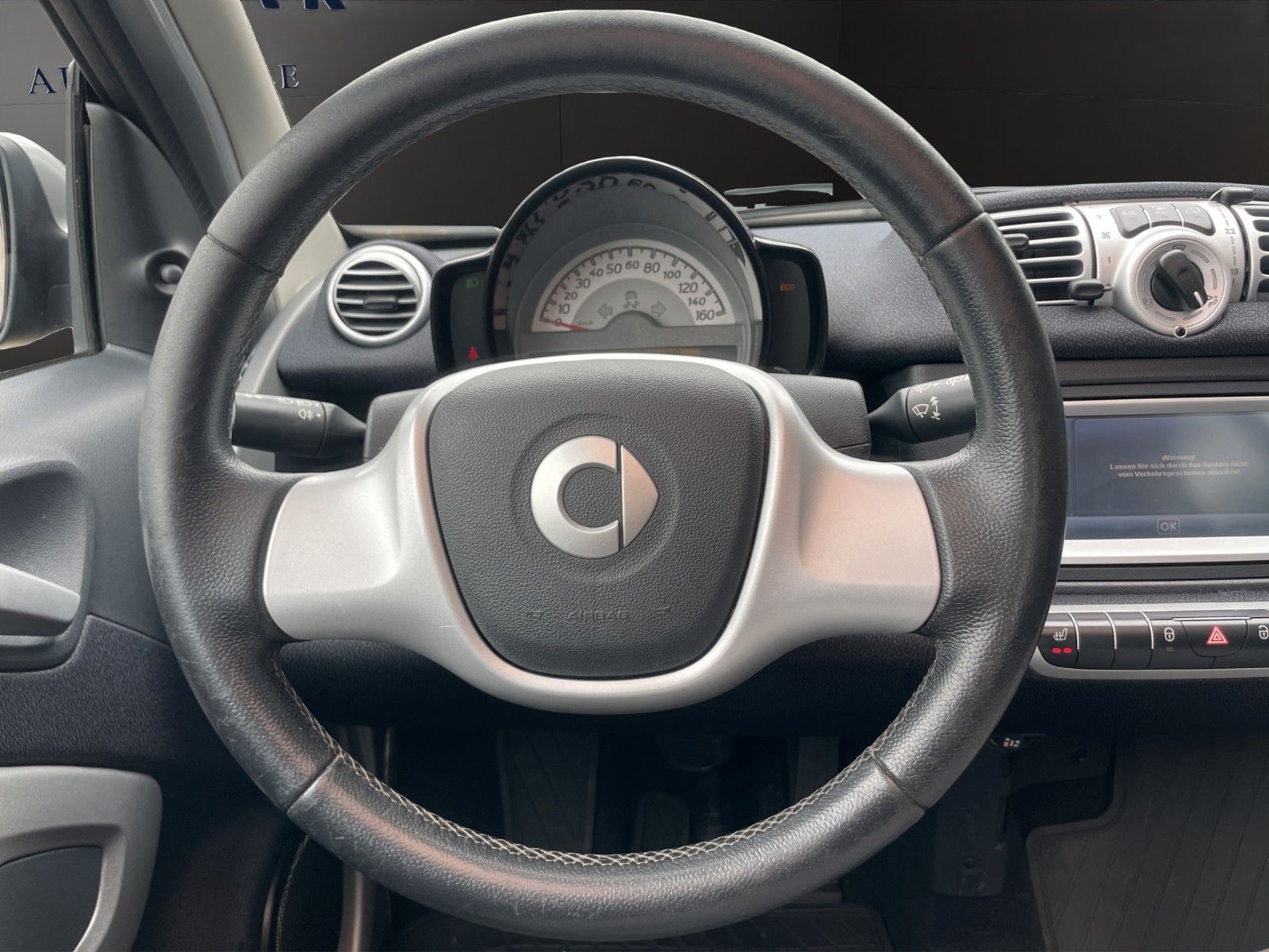 Fahrzeugabbildung Smart ForTwo Micro Hybrid*Pano*Alwetter*Elektr.Fenster