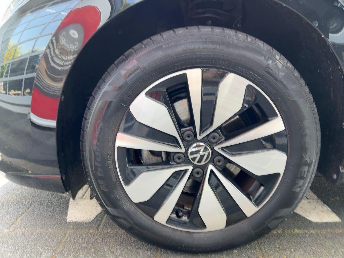 Volkswagen Golf VIII Move 1.0 eTSI DSG Sitzheizung CarPlay, миниатюра 12