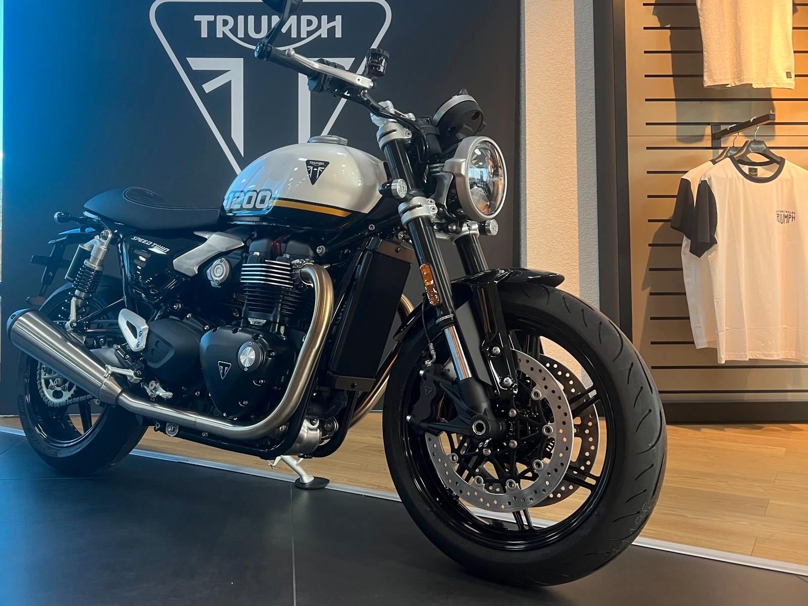 Triumph Speed Twin 1200  inkl. Showroom Paket