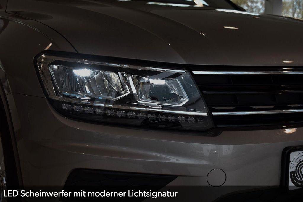 VW Tiguan 1.5 TSI~Navi~LED~Kamera~Keyless Go~Apple VW Tiguan 1.5 TSI~Navi~LED~Kamera~Keyless Go~Apple