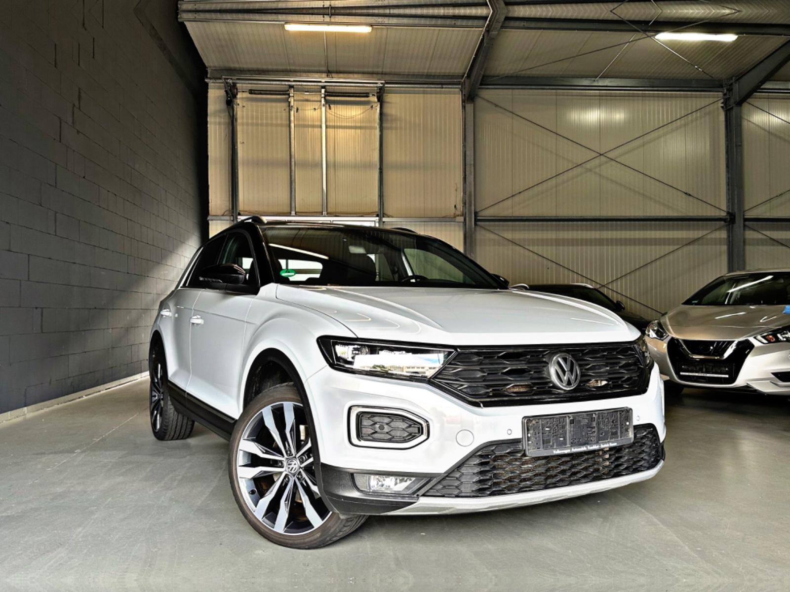 Volkswagen T-Roc Sport 4Motion-ACC-PANO-NAVI-LANEASS