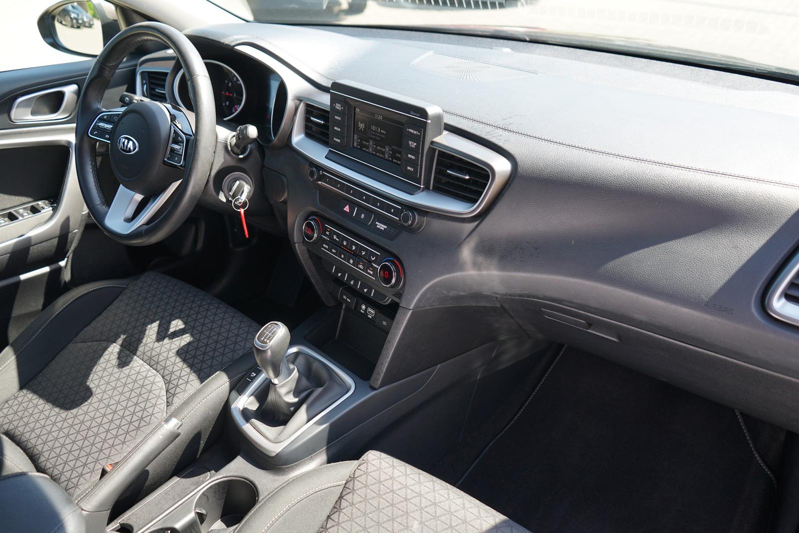 Kia Ceed SW 1.4 T-GDI Vision Sitzheizung Klimaaut.