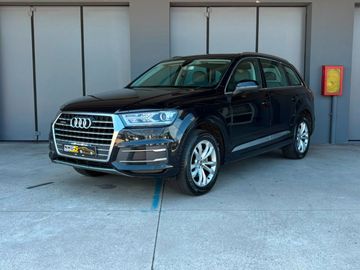 Audi Q7 - 1
