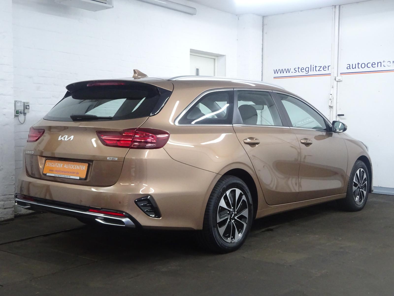Kia cee'd SW 1.6 GDI PHEV Spirit DCT ACC/LED/Kamera
