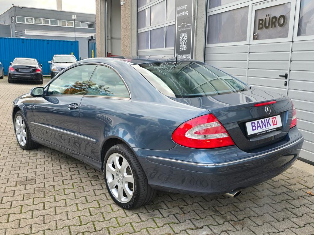 Mercedes-Benz CLK 320