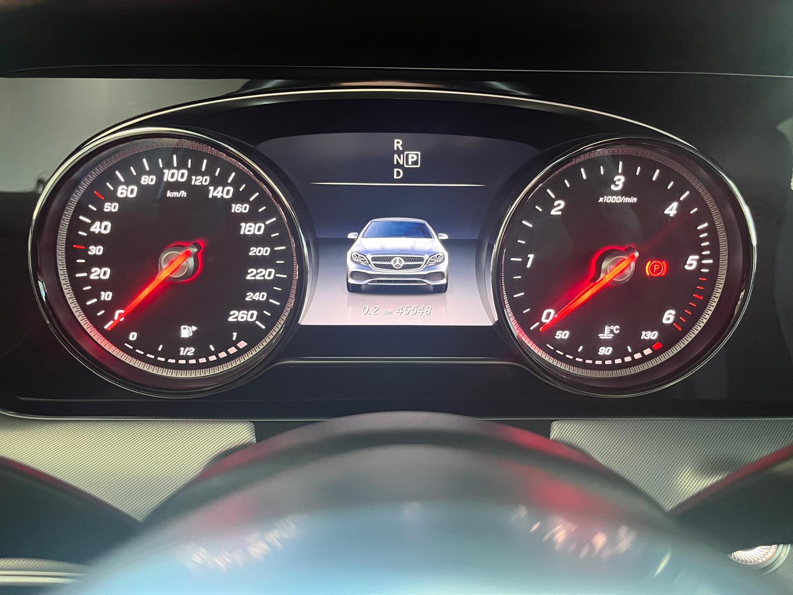 Mercedes-Benz E 300d Cabrio *AMG*LED*AHK*Multibeam*CarPlay*BT*