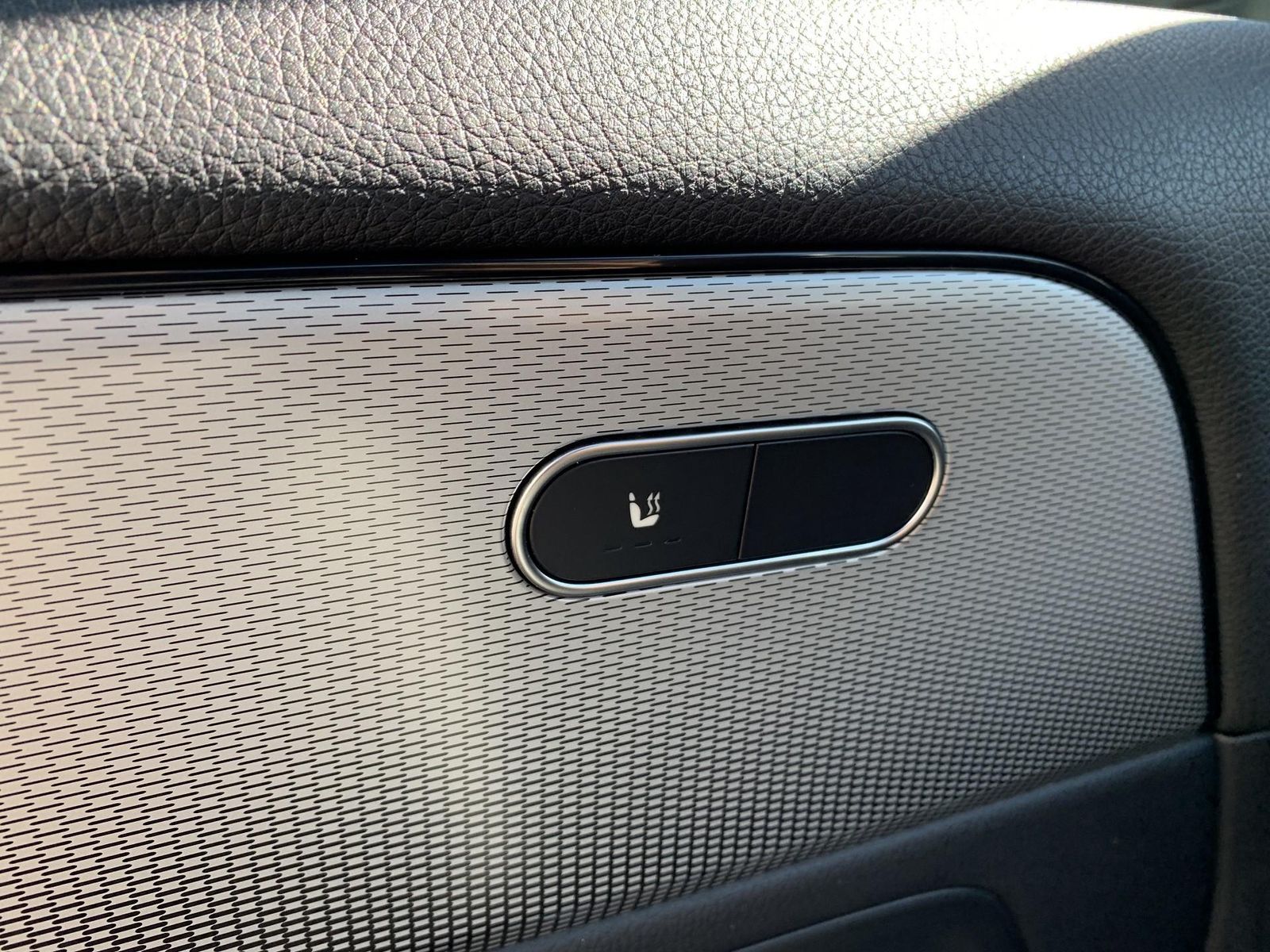 Mercedes-Benz GLA 200d 4MATIC Navi+Widescreen+Kamera+elKlappe foto 27