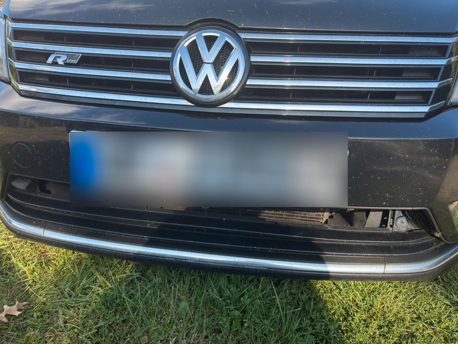 Volkswagen Passat 2013 — interior