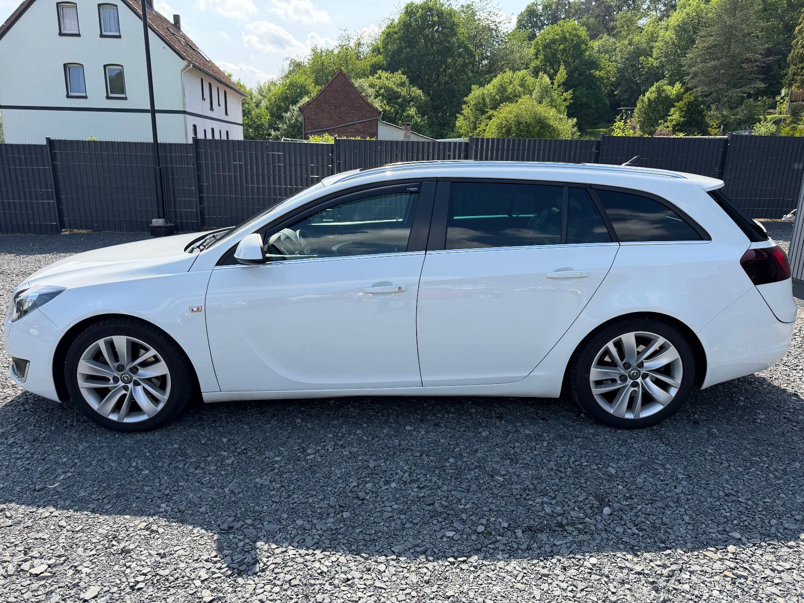 OPEL Insignia A Sports Tourer OPC-Line NAVI/PDC/PANO – Foto 7