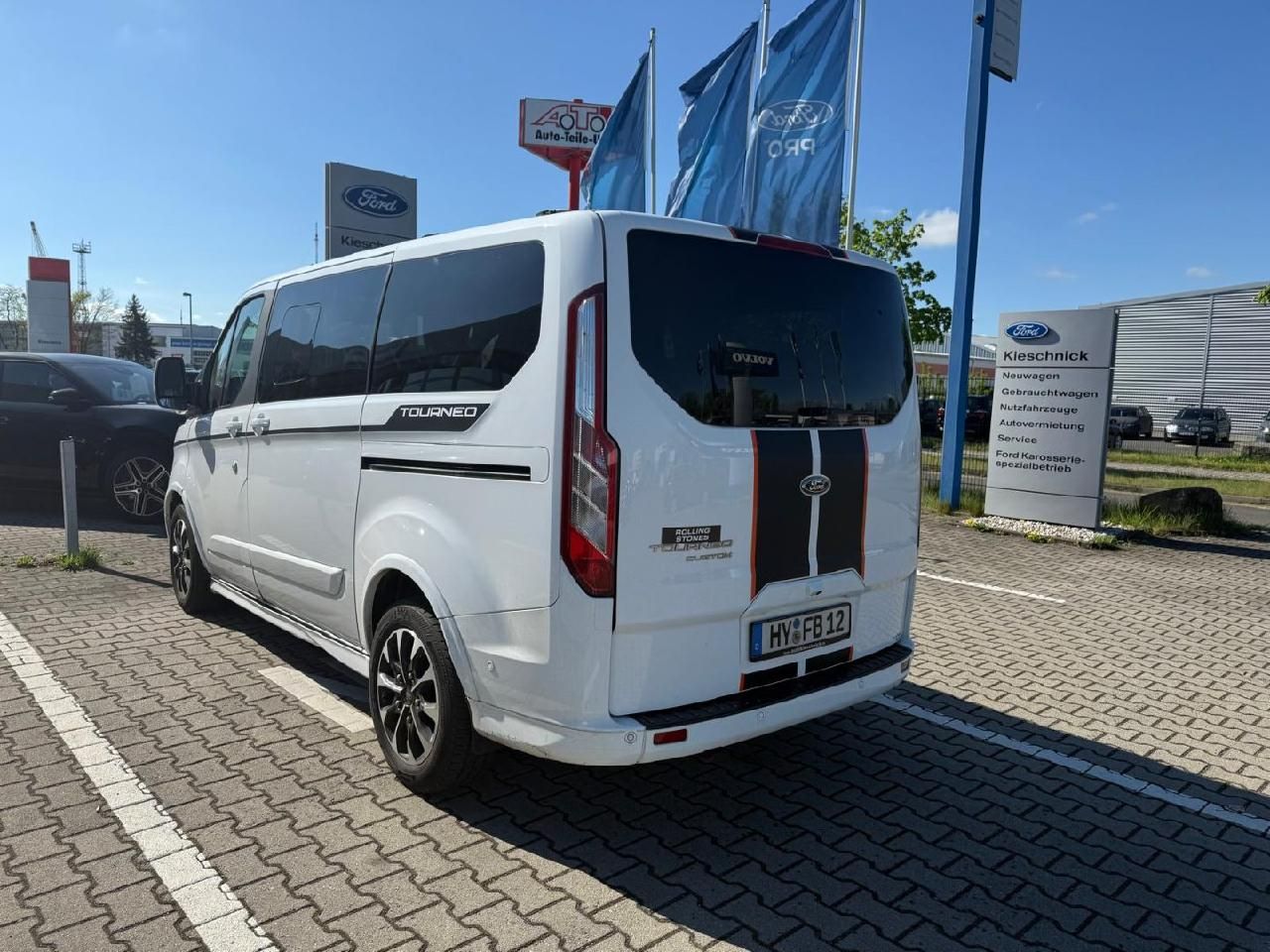 Fahrzeugabbildung Ford Transit/Tourneo Custom Kombi 320 L1 Tourneo Spor