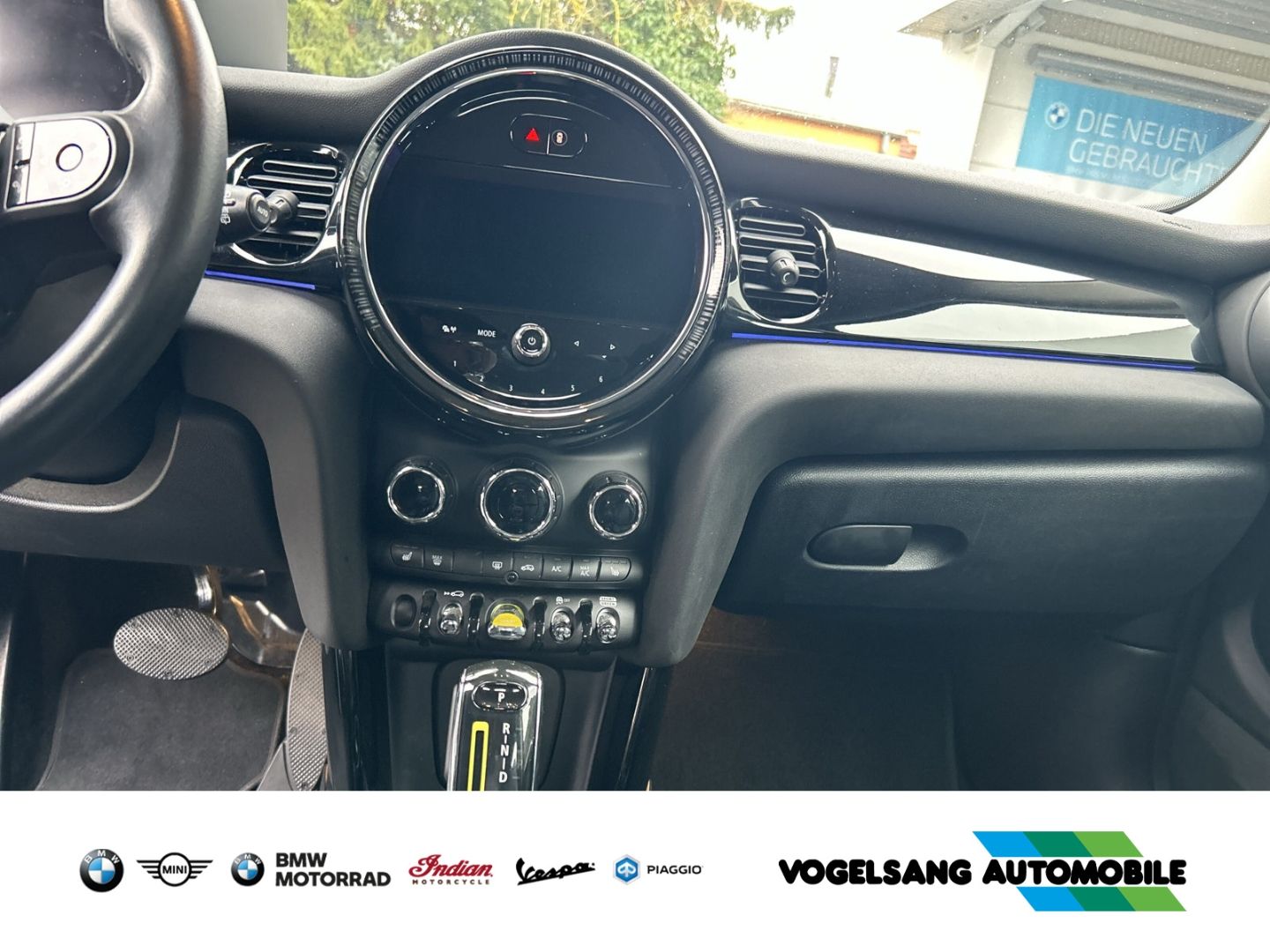 Fahrzeugabbildung MINI Cooper SE Classic Trim,LMFelge17'',DABTuner,LEDS