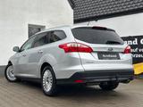 Ford Focus Titanium2.0TDCi*1HAND*AHK*Klima*Navi*PDC - Ford Focus aus 2011 mit Diesel-Antrieb