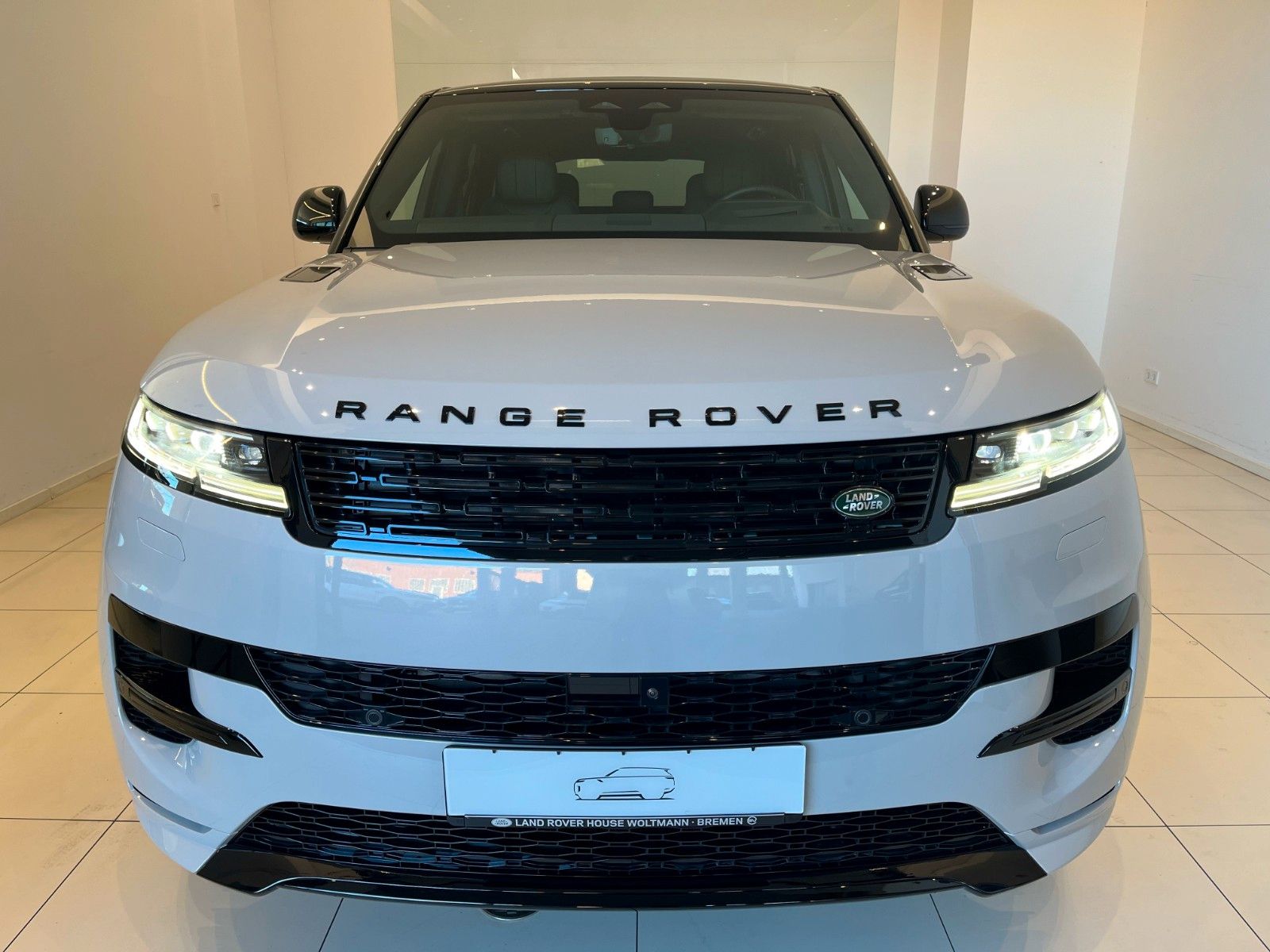 Fahrzeugabbildung Land Rover Range Rover Sport  D300 Dyn.HSE AHK & Black Pack