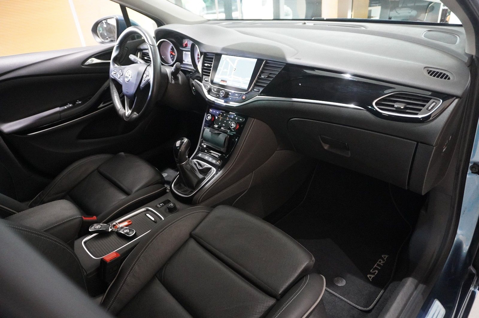 Fahrzeugabbildung Opel Astra K Lim. 1.6D INNOV. NAVI/LED/KAMERA/SPORT