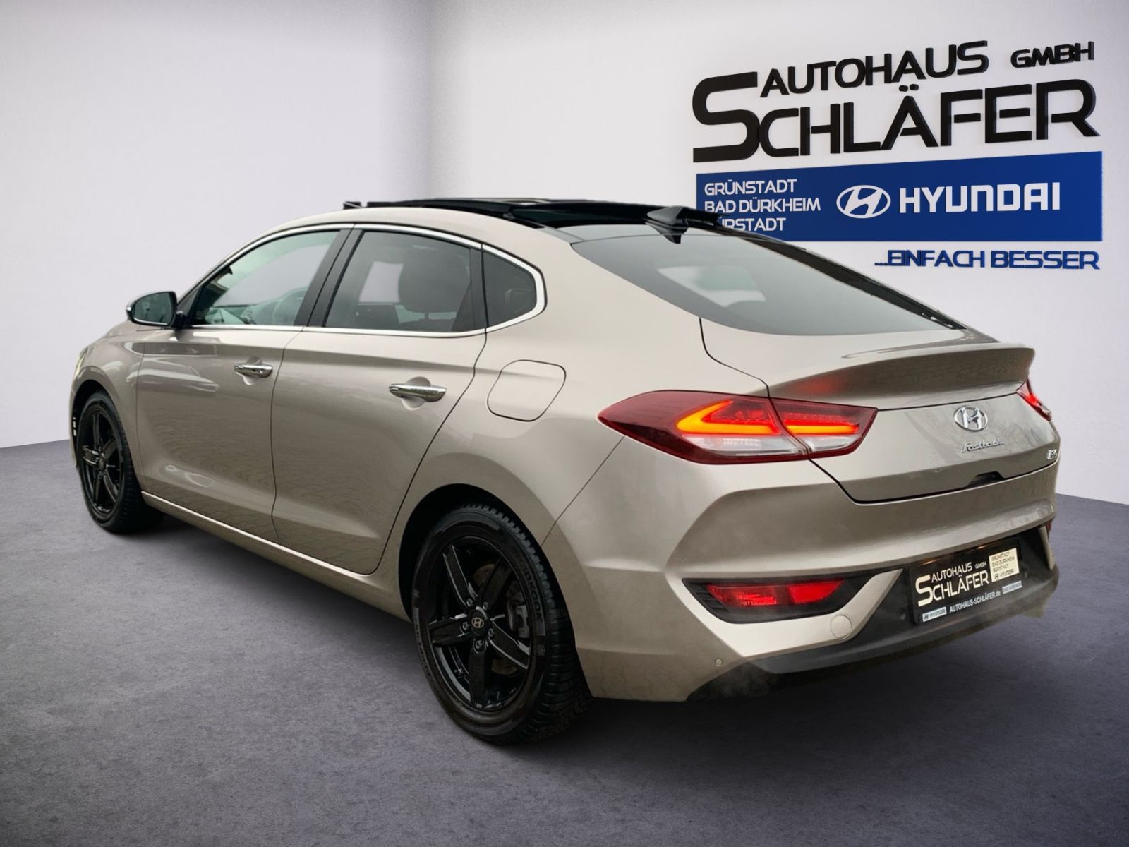 Fahrzeugabbildung Hyundai i30 Fastback 1.4 T-GDI Premium Navi Pan.Dach