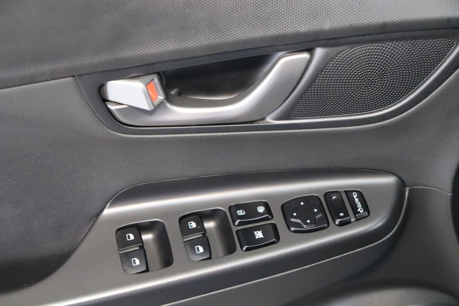 Fahrzeugabbildung Hyundai Kona Sport 4WD * HUD + RFK * LED