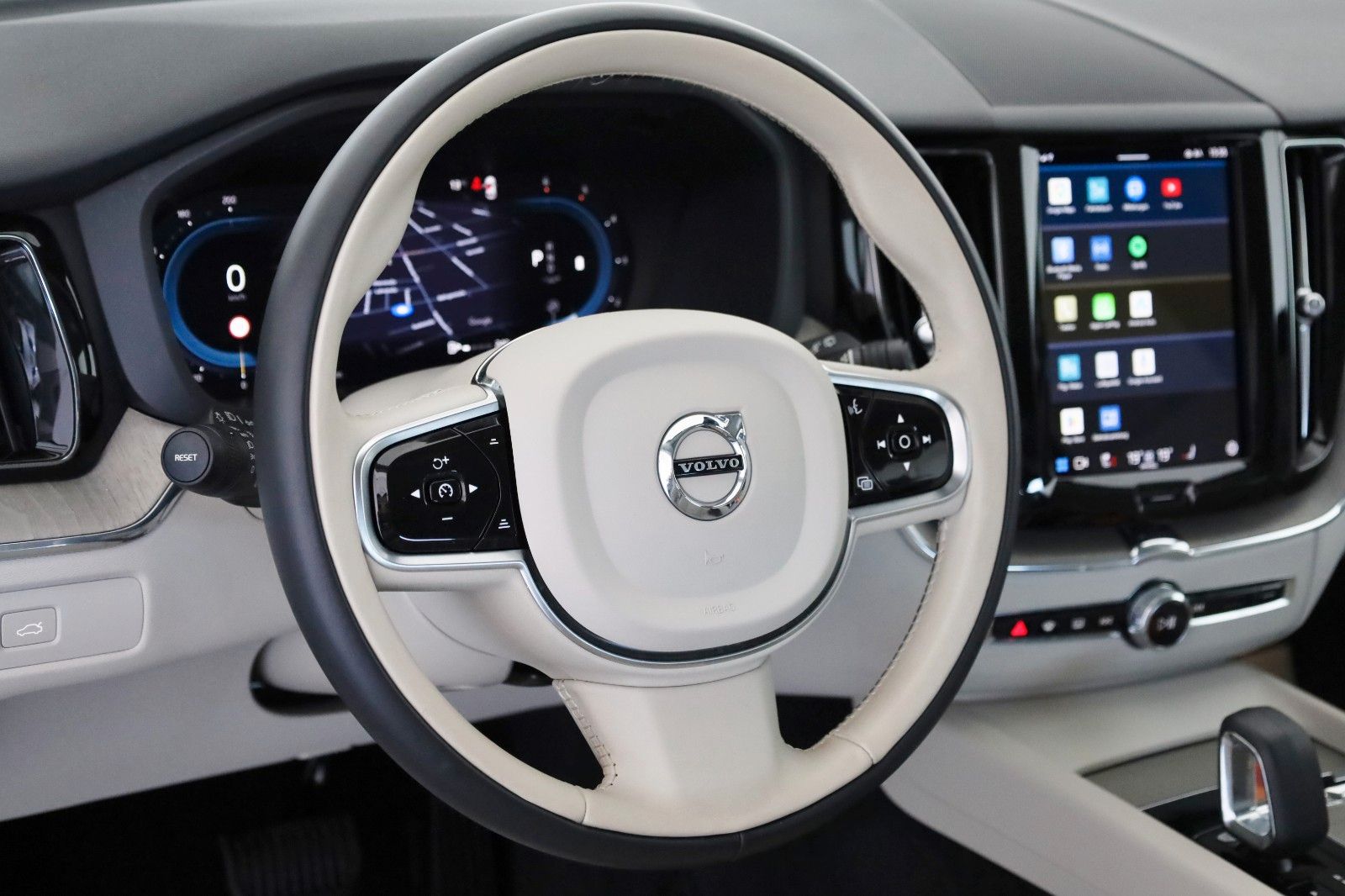Fahrzeugabbildung Volvo XC60 Core,Leder,Navi,LED,SHx4,CarPlay,Kamera