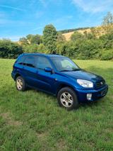 Toyota RAV4  Allrad - gebrauchte Toyota RAV 4 aus dem Jahr 2001