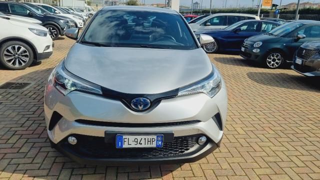 Toyota TOYOTA C-HR 1.8 Hybrid E-CVT Active