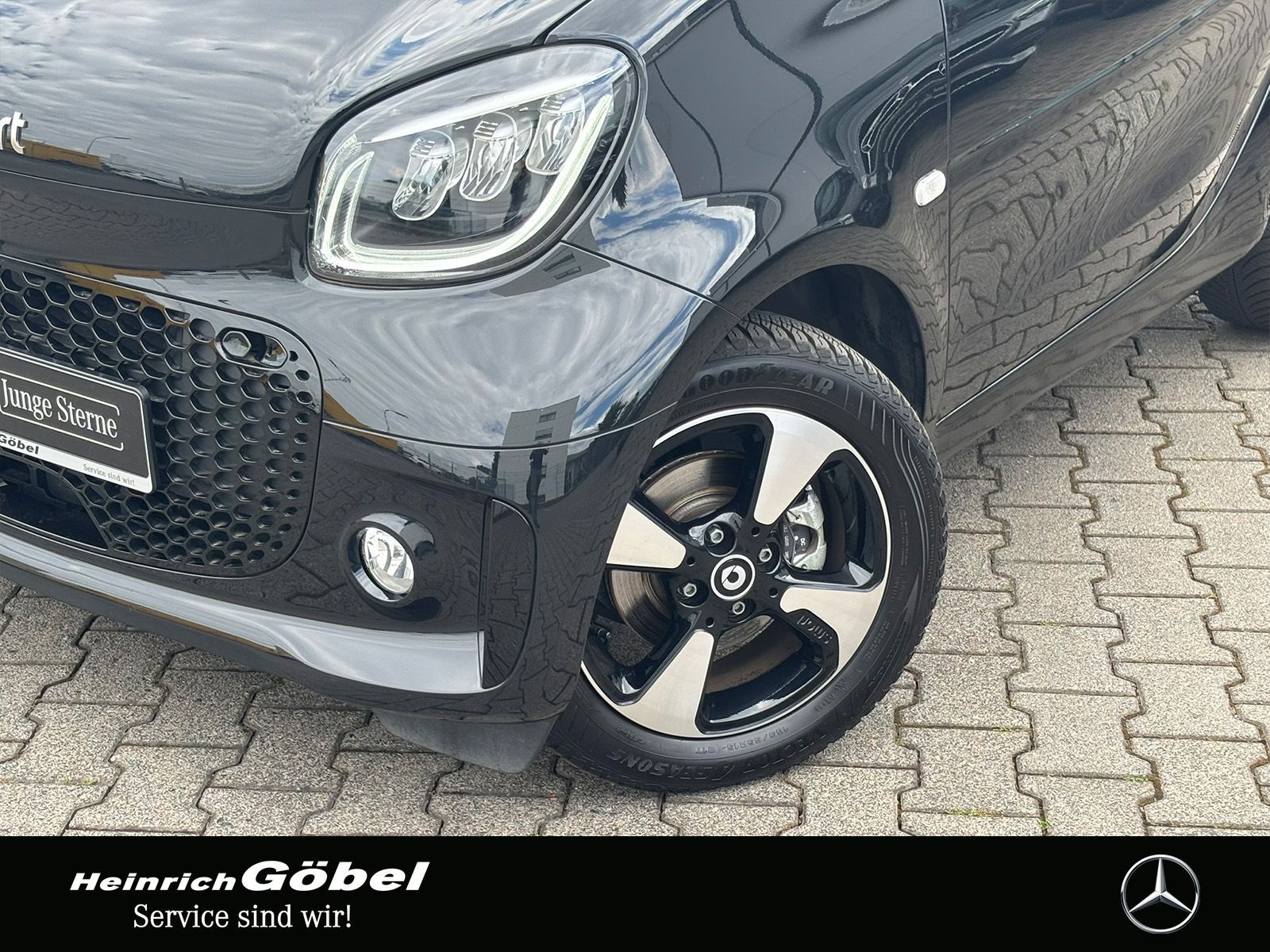 Fahrzeugabbildung Smart EQ cabrio passion GJR*22KW*WINTER-PAKET*KAMERA