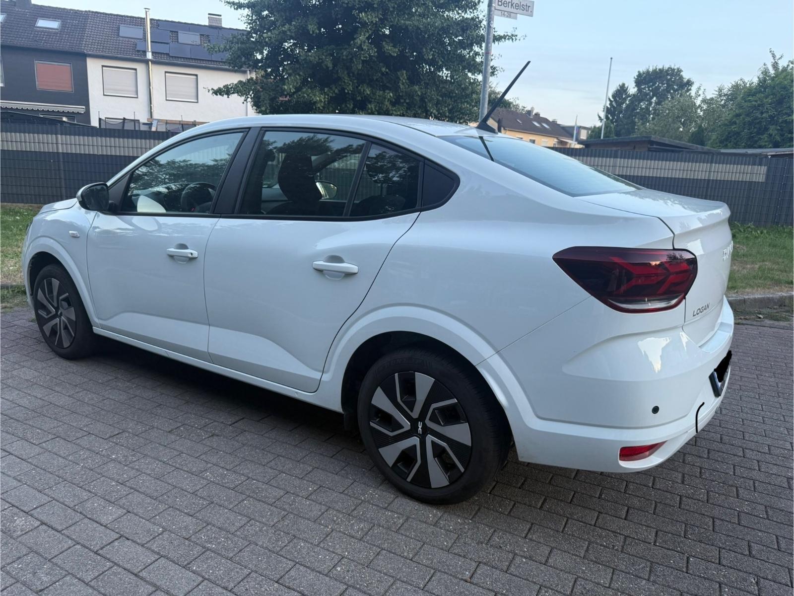 Dacia Logan, Klimaanlage, Einparkhilfe, LPG, Garantie 