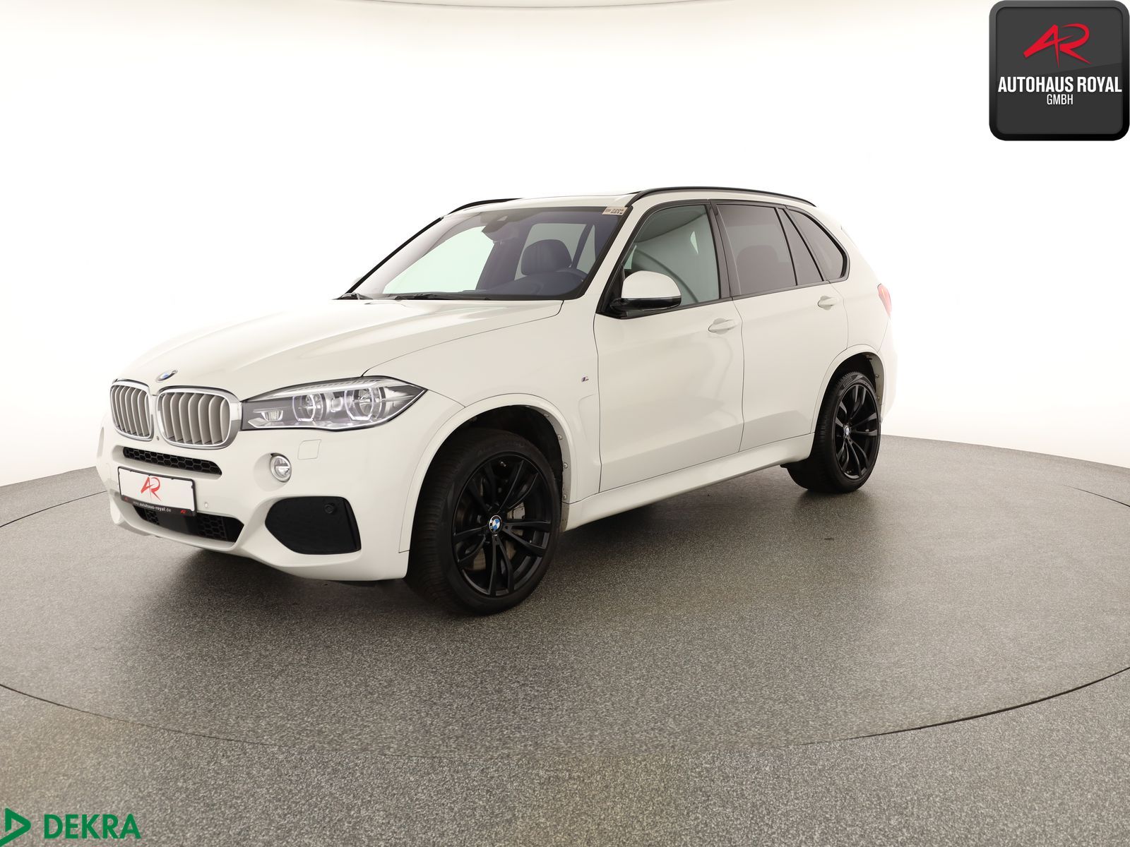 BMW X5 xDrive50i M SPORT HUD,ACC,360GRAD,SOFTCLOSE