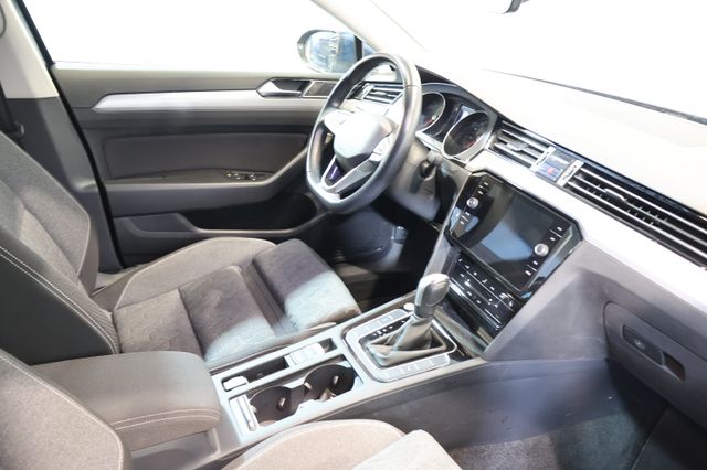 Volkswagen Passat 2.0 TDI Business ACC+CARPLAY+KAM+LED+AHK