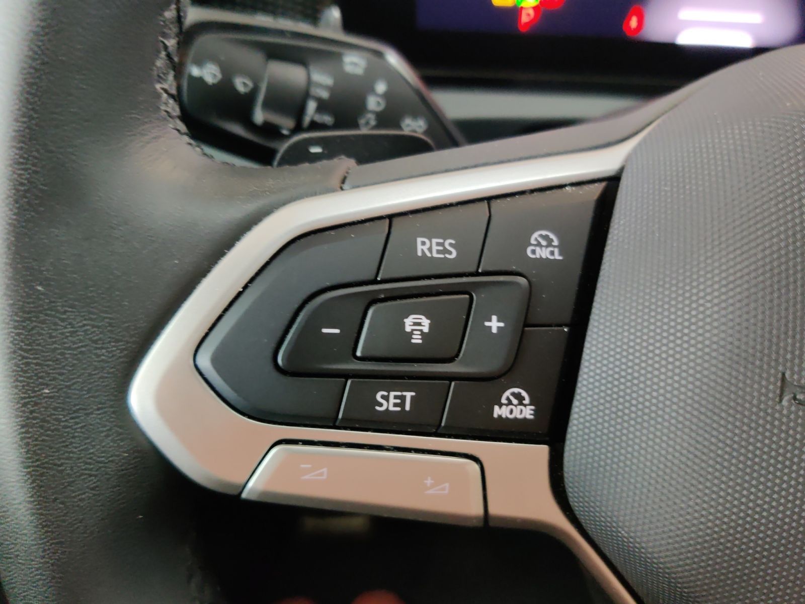 Volkswagen Tiguan - Bild 17