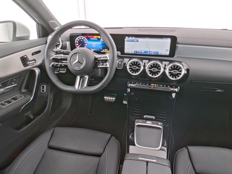 Mercedes-Benz A 250 e AMG Leder Pano HUD Burmester 19 Zoll 360
