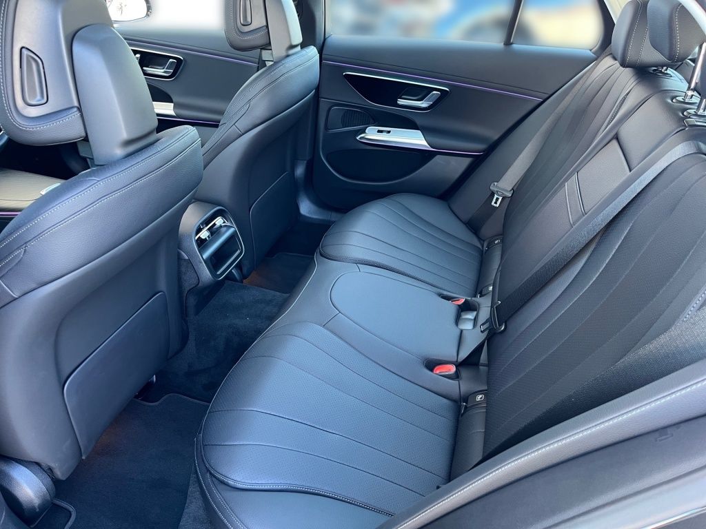 Fahrzeugabbildung Mercedes-Benz E 200 4MATIC T-Modell 360 ACC AHK AUT DynLicht