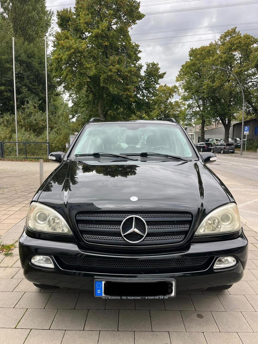 Mercedes-Benz ML 270 CDI Comand-Leder/Schw.-6 Gang Tüv 10/27