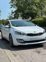 Kia pro_cee'd 1.6 GDI Spirit top gepflegt - Kia pro cee'd / ProCeed aus 2014