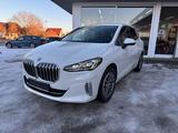 BMW 218 i Active Tourer Luxury Line KAMERA AHK LED - BMW mit Benzin-Antrieb: Van