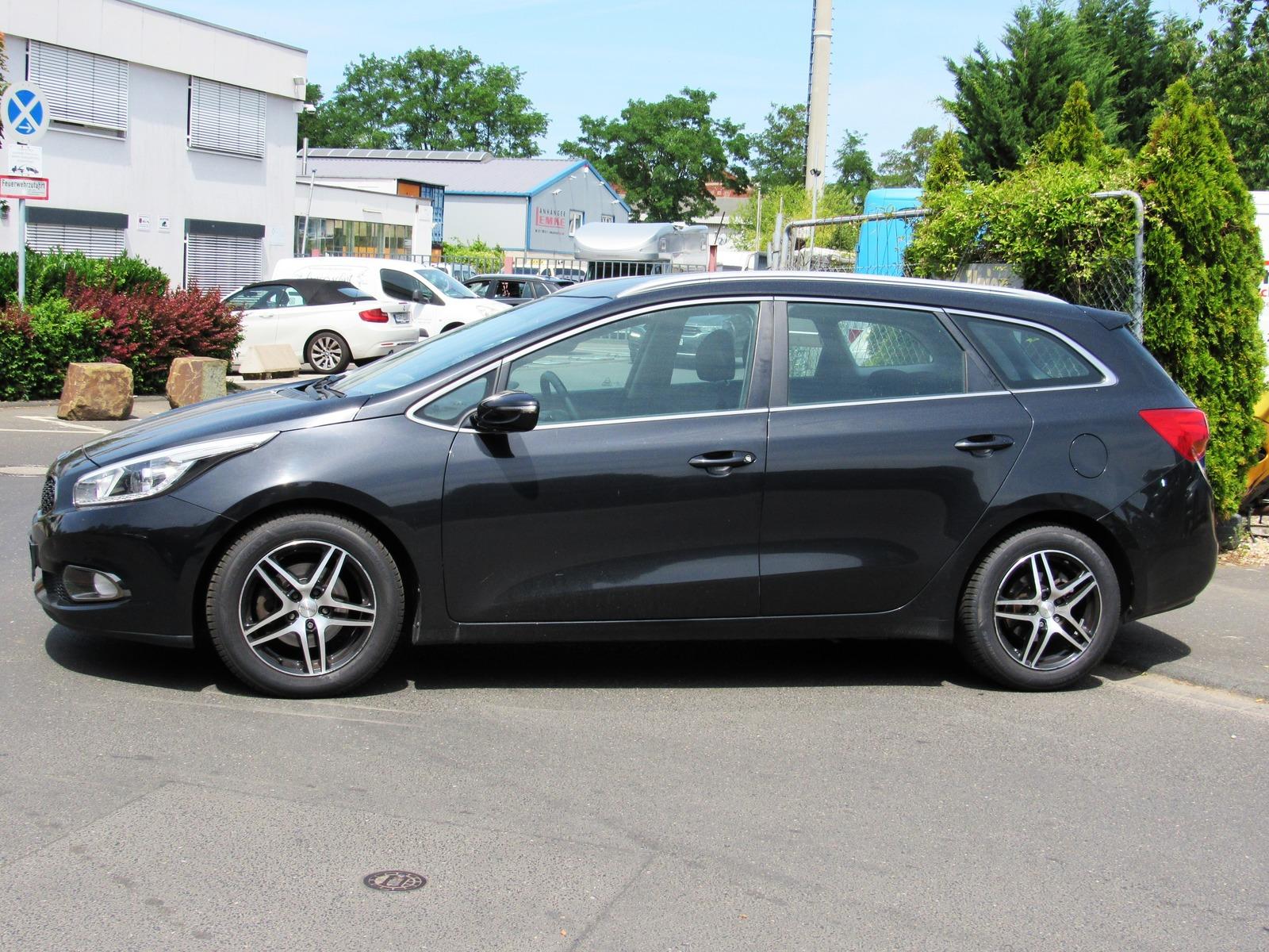 Kia cee'd 2012 — photo 6
