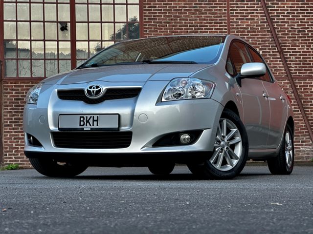 Toyota Auris Team Navi ALU Multi Klima eFenster ZV PDC